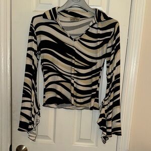 NBC Retro "Zebra"-Stripe V-Neck collared top with Fluted Sleeves